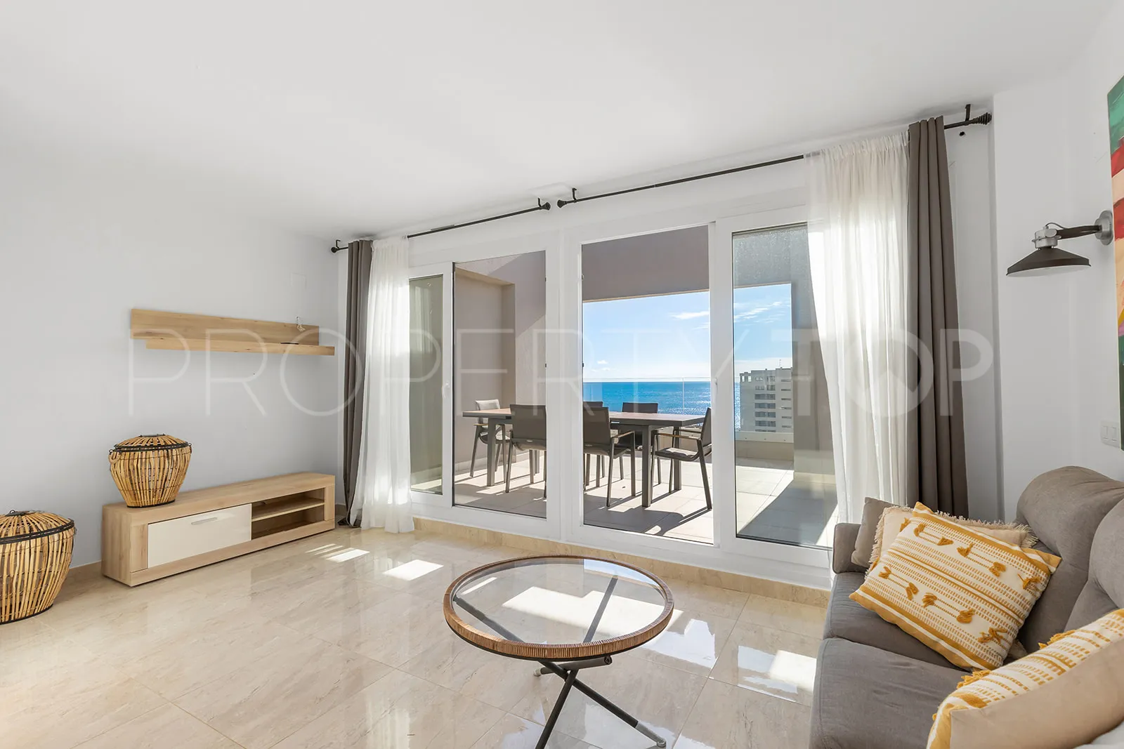 Punta Prima, apartamento de 3 dormitorios en venta