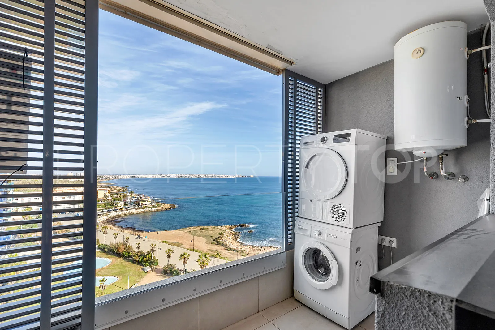 Punta Prima, apartamento de 3 dormitorios en venta