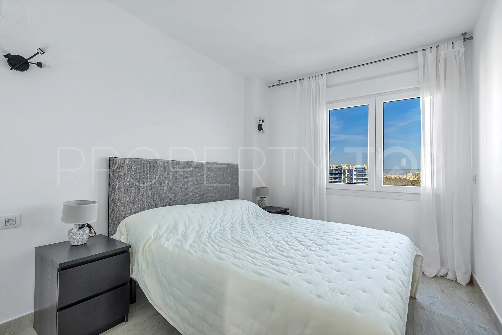 Punta Prima, apartamento de 3 dormitorios en venta