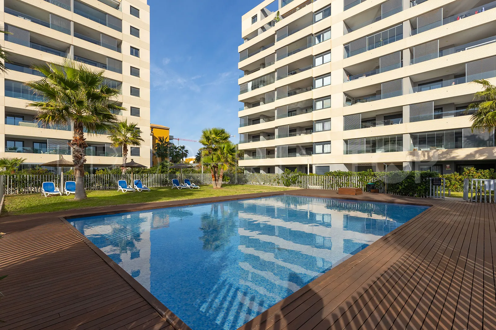Punta Prima, apartamento de 3 dormitorios en venta