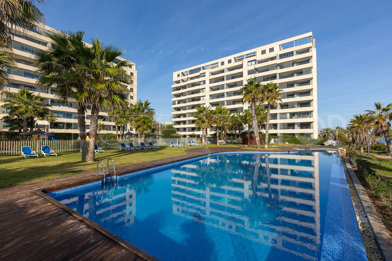 Punta Prima, apartamento de 3 dormitorios en venta