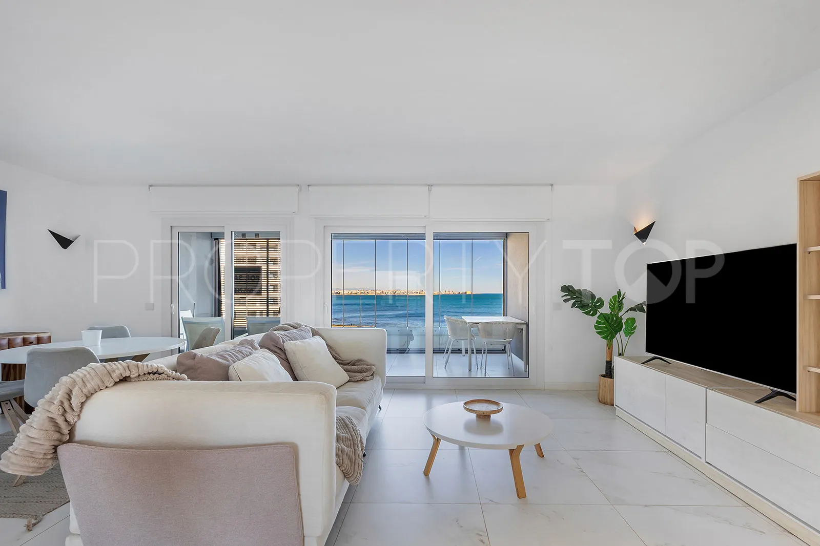 Apartamento a la venta en Punta Prima