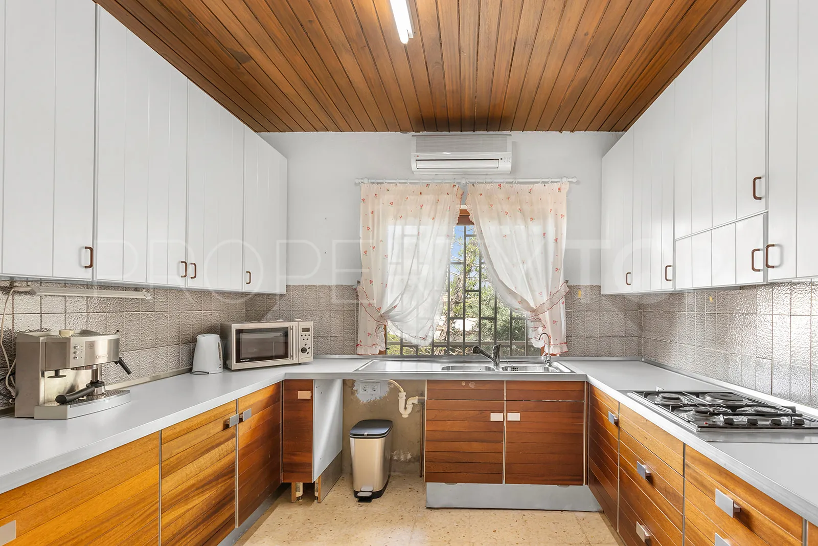 5 bedrooms villa for sale in Rioja