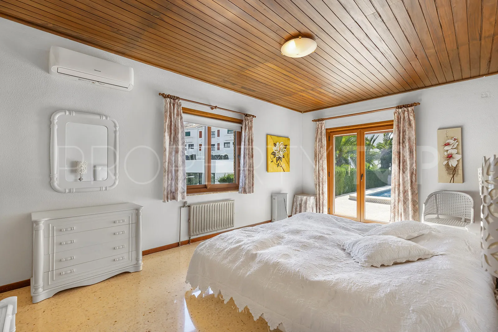 5 bedrooms villa for sale in Rioja