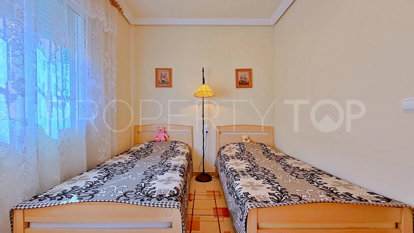 For sale Punta Prima 4 bedrooms villa