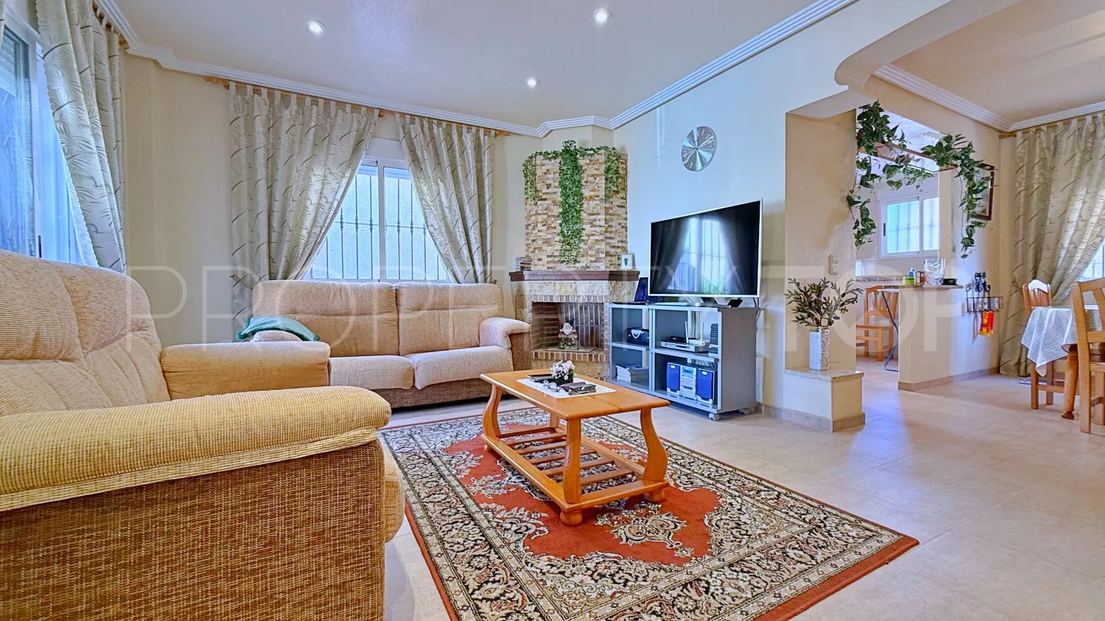 For sale Punta Prima 4 bedrooms villa