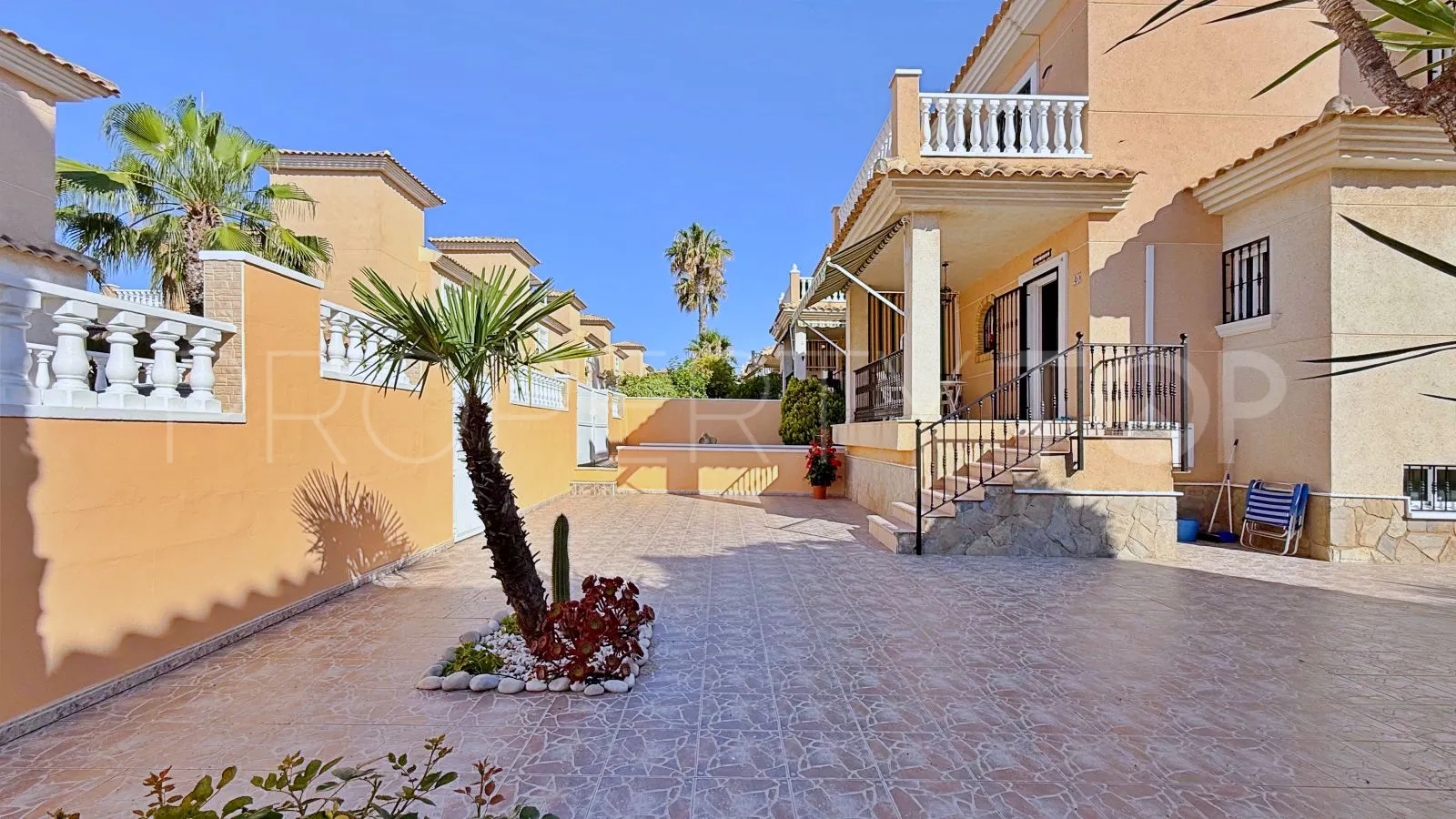 For sale Punta Prima 4 bedrooms villa
