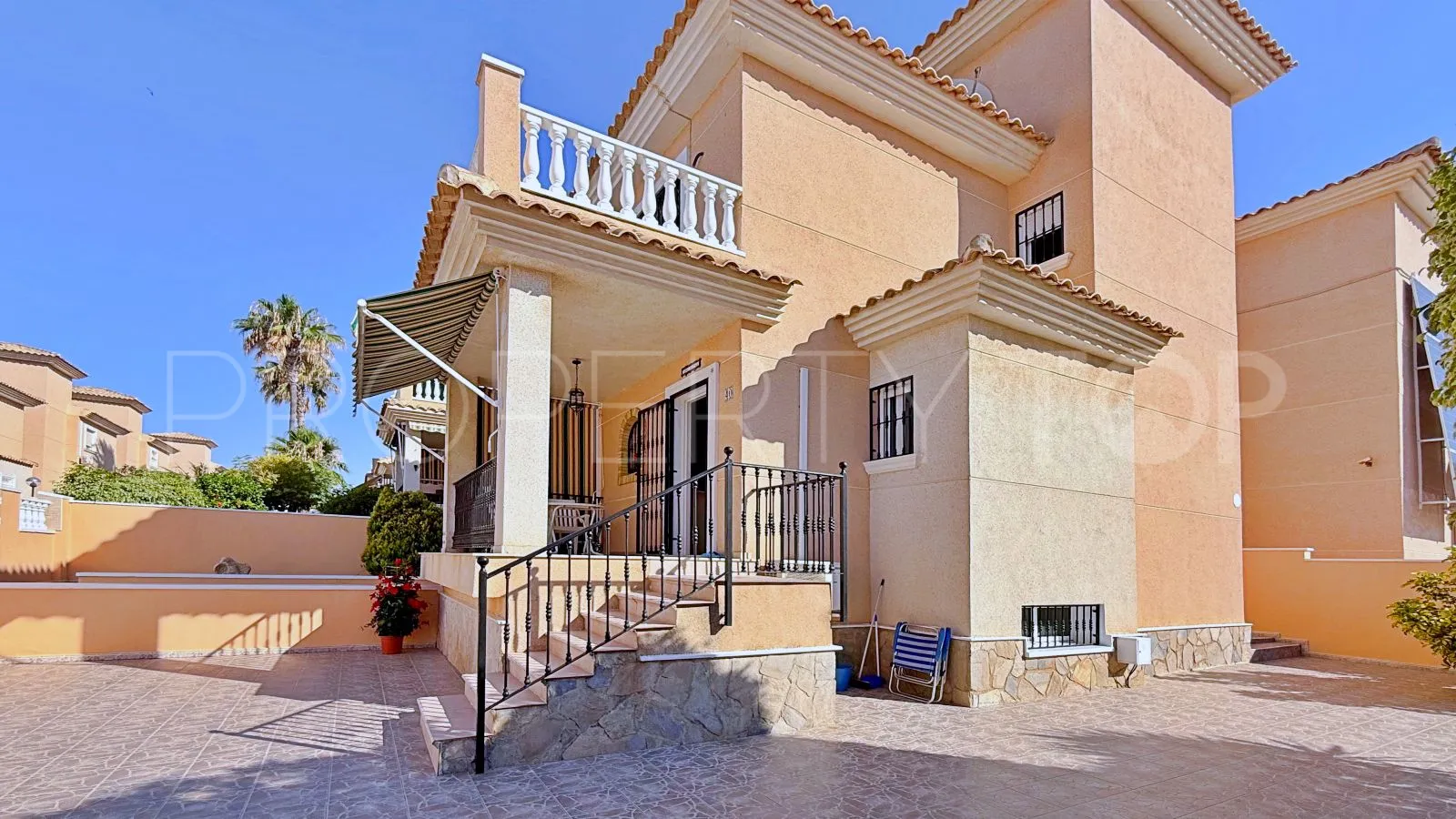 For sale Punta Prima 4 bedrooms villa