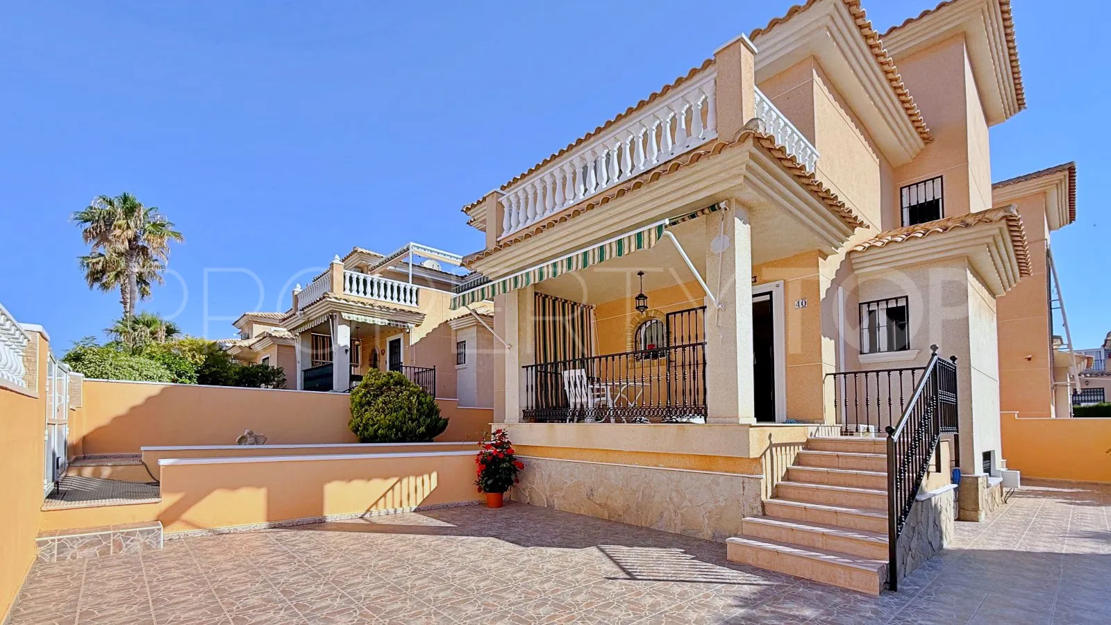 For sale Punta Prima 4 bedrooms villa