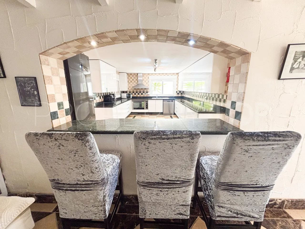 Villa a la venta de 7 dormitorios en Villamartin