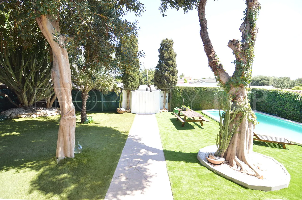 Comprar villa en Torrevieja