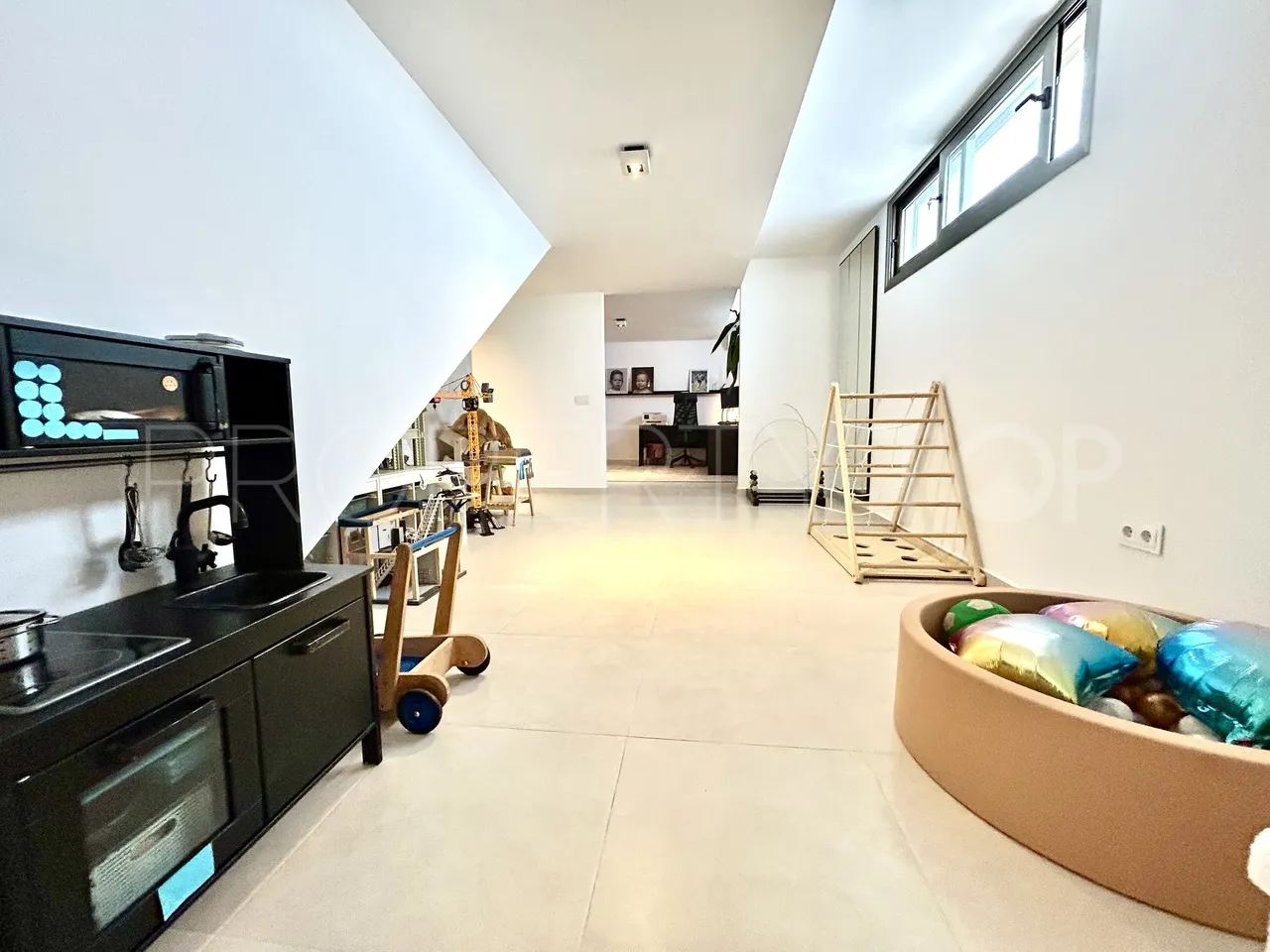 For sale villa in Rioja with 4 bedrooms