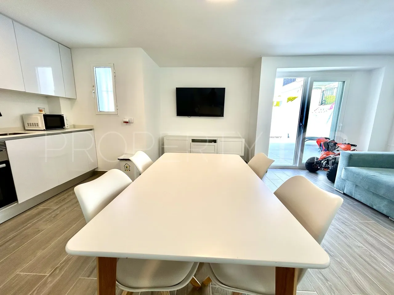For sale Rioja villa with 5 bedrooms