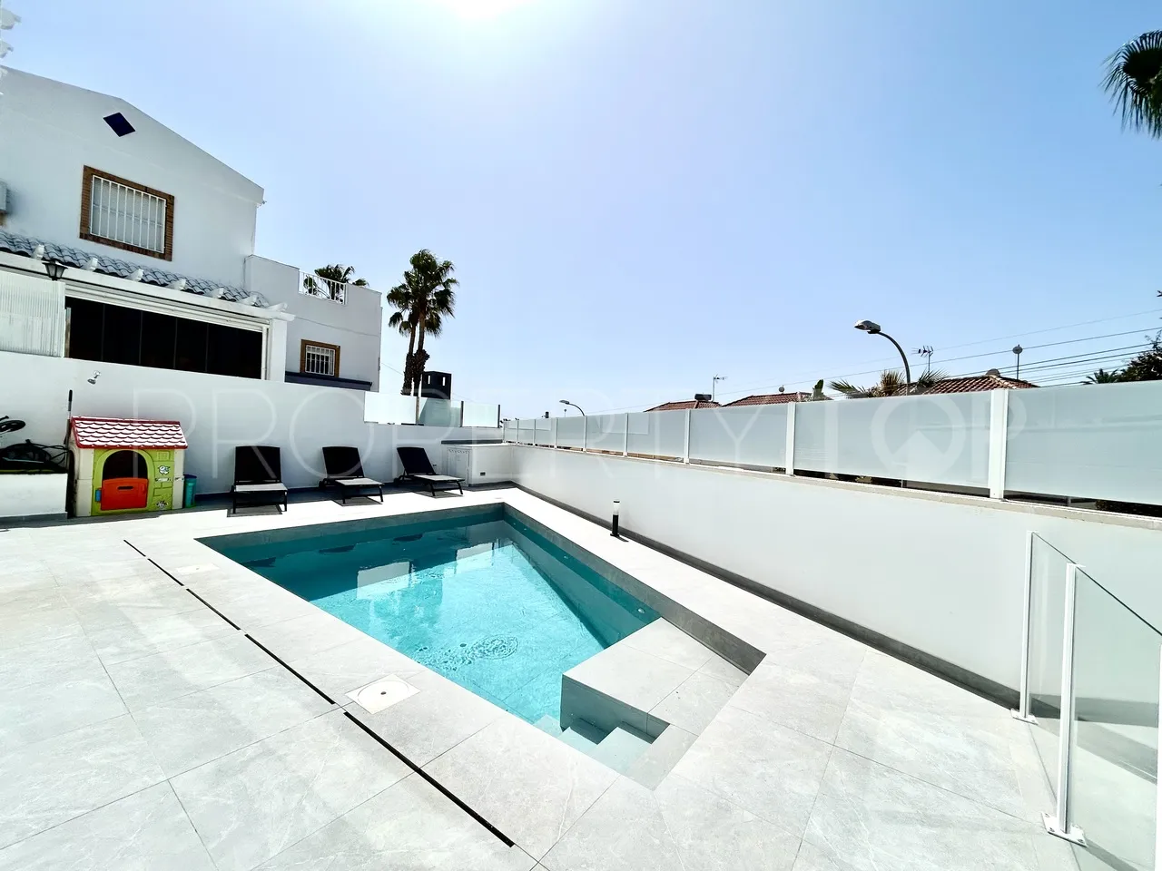 For sale Rioja villa with 5 bedrooms