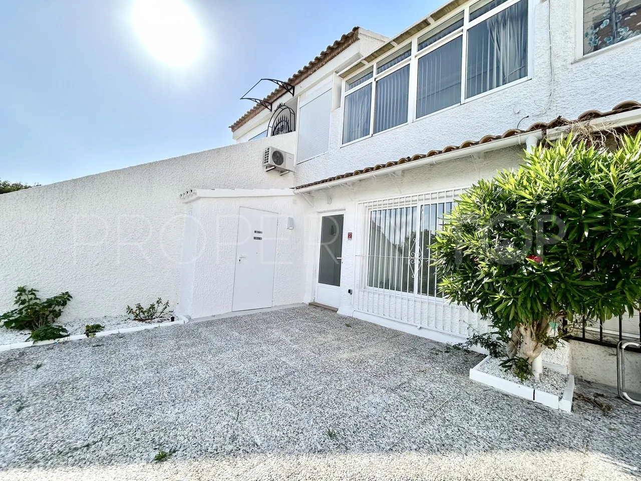 Apartamento de 2 dormitorios en venta en Rioja
