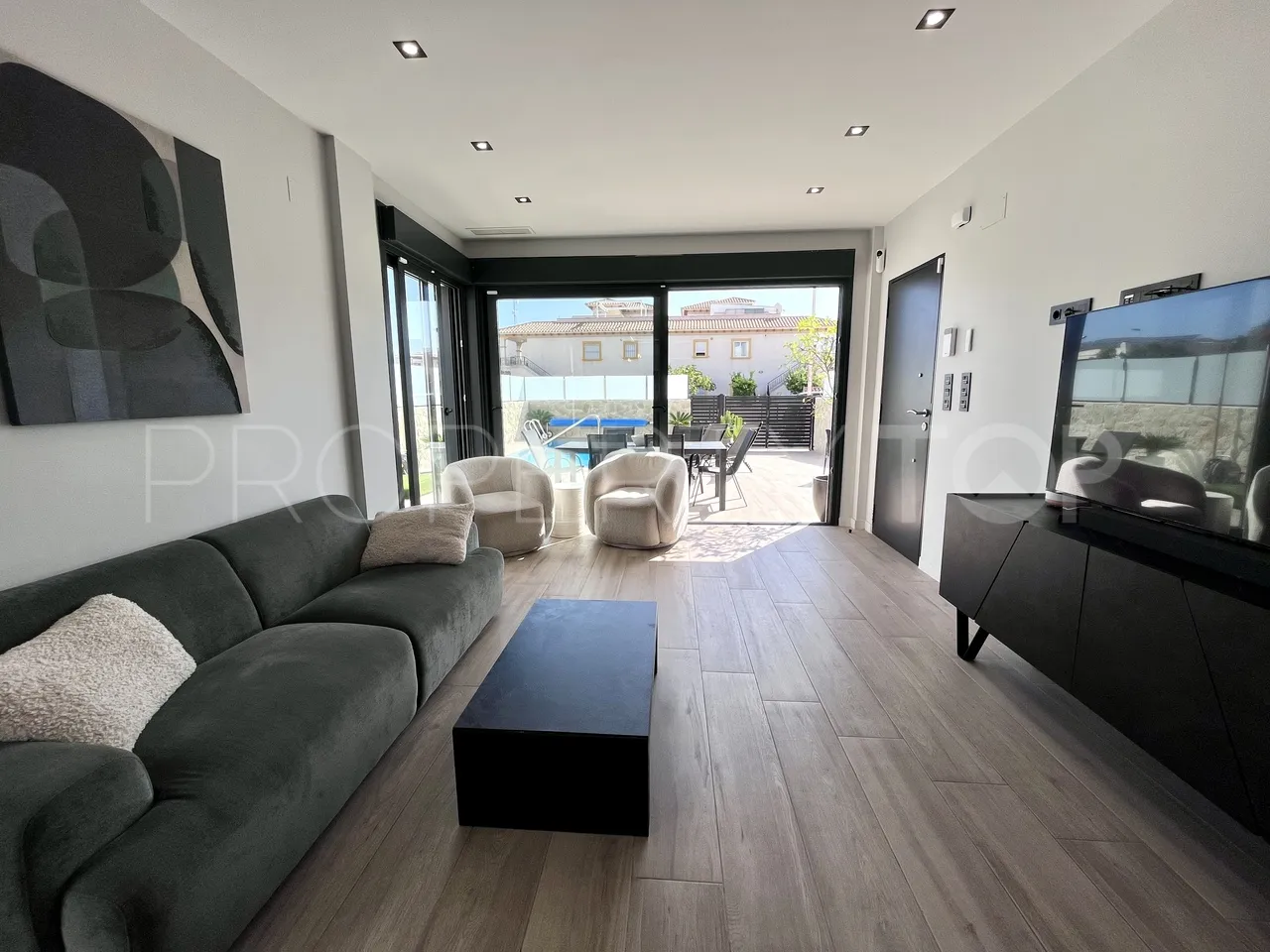 Villa en venta en Punta Prima