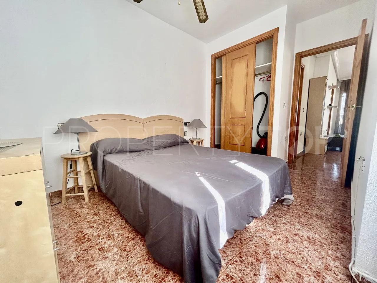 Buy 2 bedrooms apartment in Los Altos de Marbella