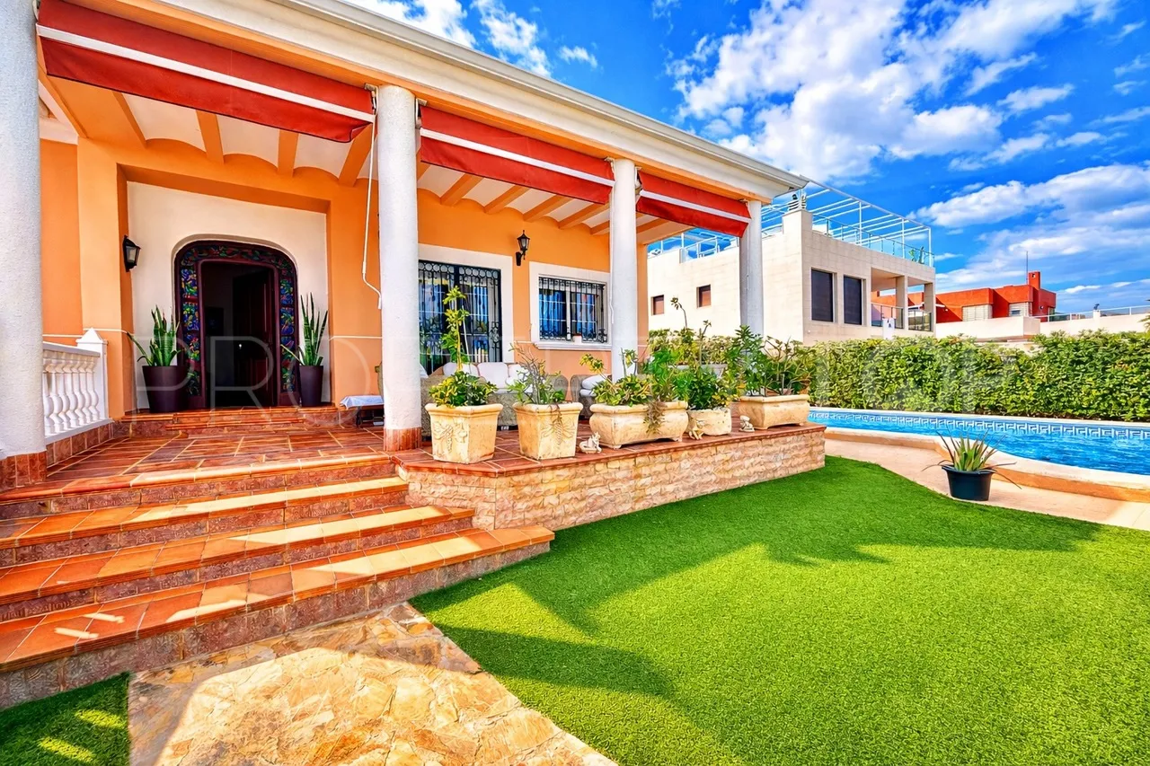 6 bedrooms villa in La Mata for sale