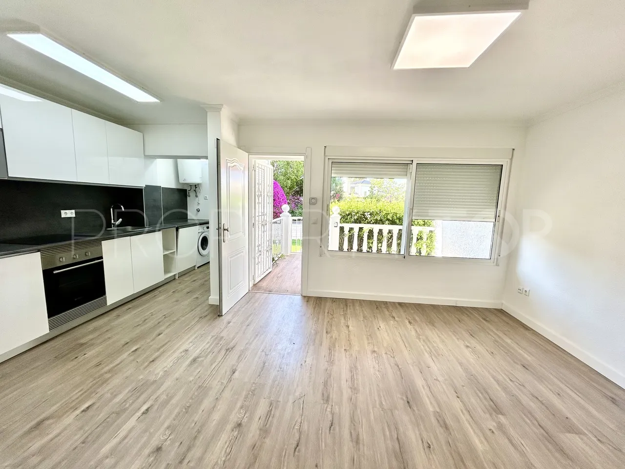 Apartamento de 2 dormitorios en venta en Rioja