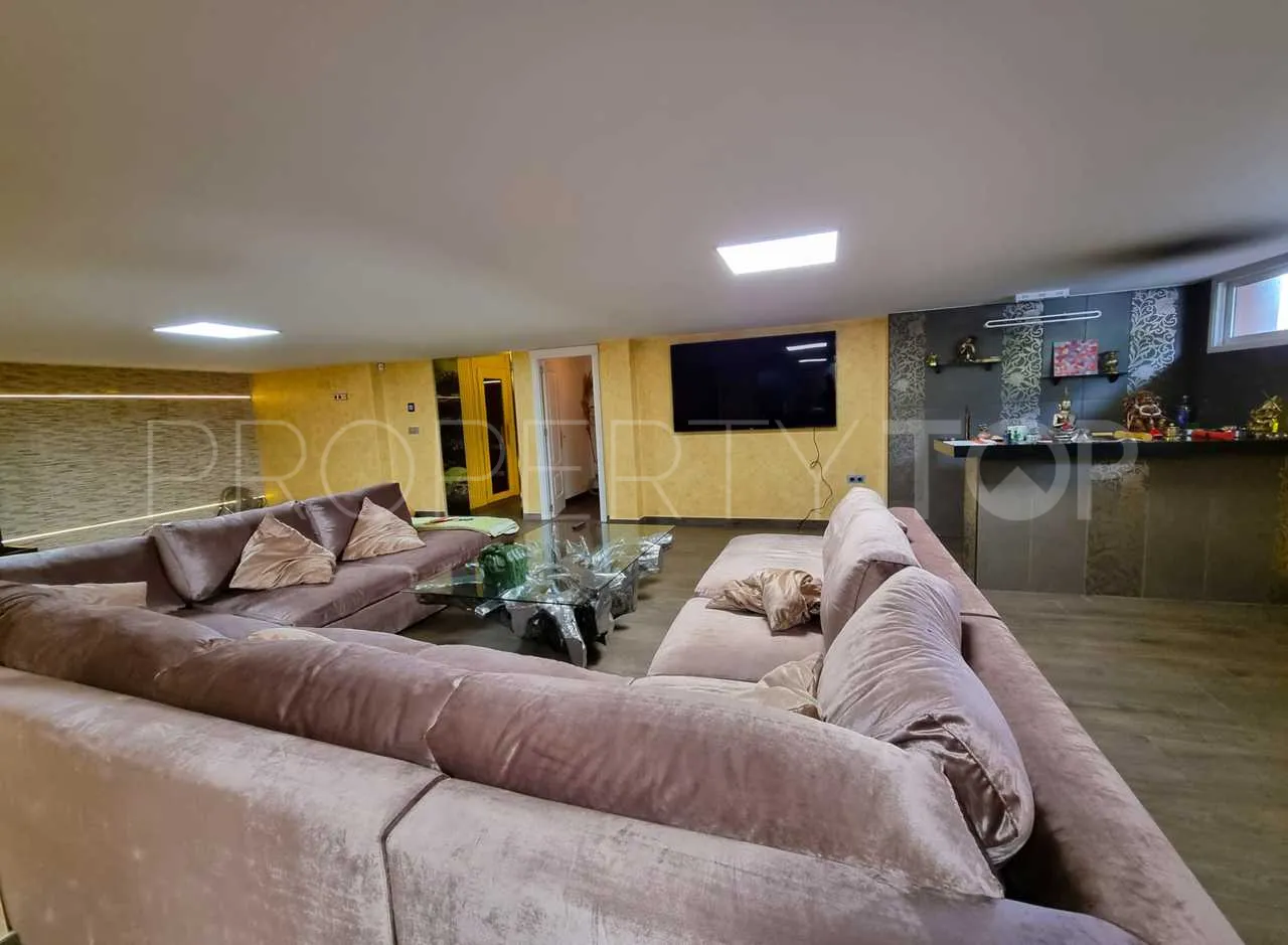Se vende villa de 5 dormitorios en La Mata