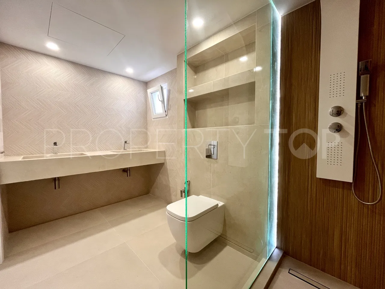 For sale Los Balcones 6 bedrooms villa