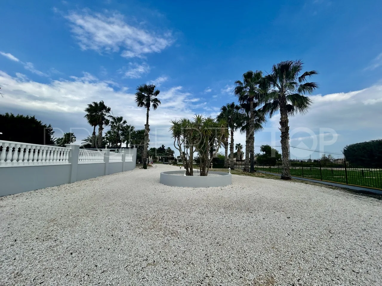 Villa a la venta en Catral