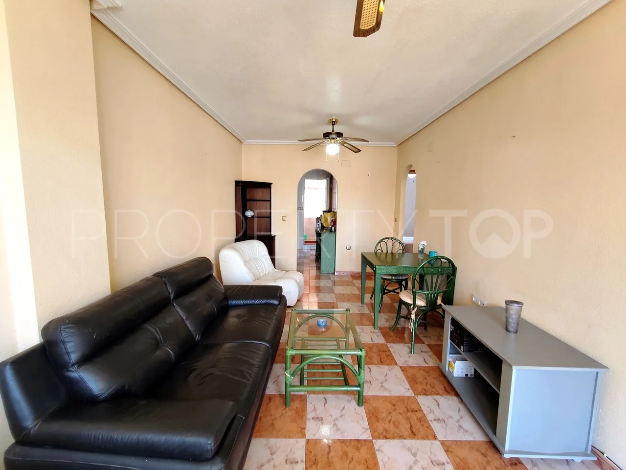 Se vende apartamento de 2 dormitorios en Rioja