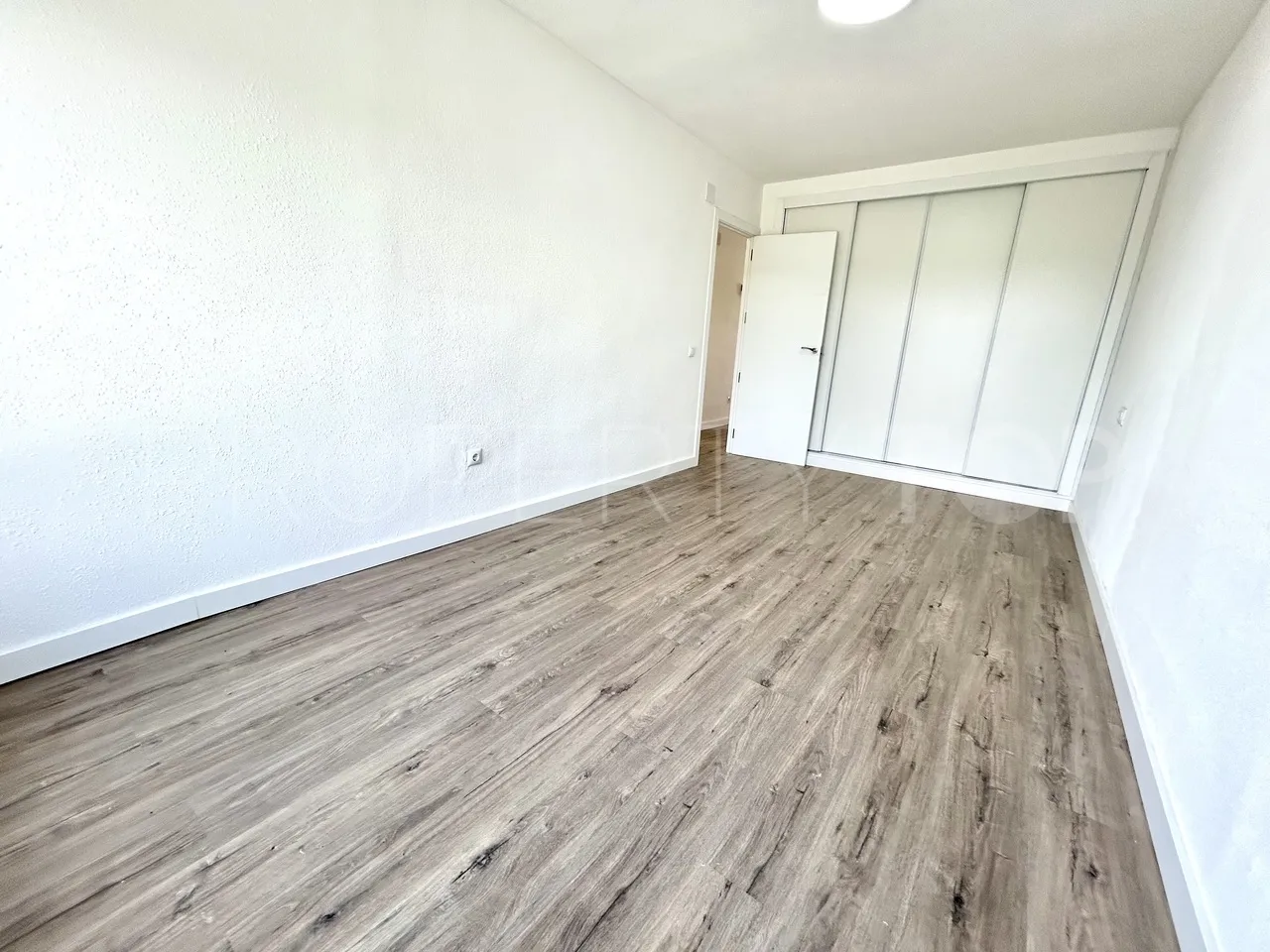 Apartamento de 2 dormitorios en venta en Rioja
