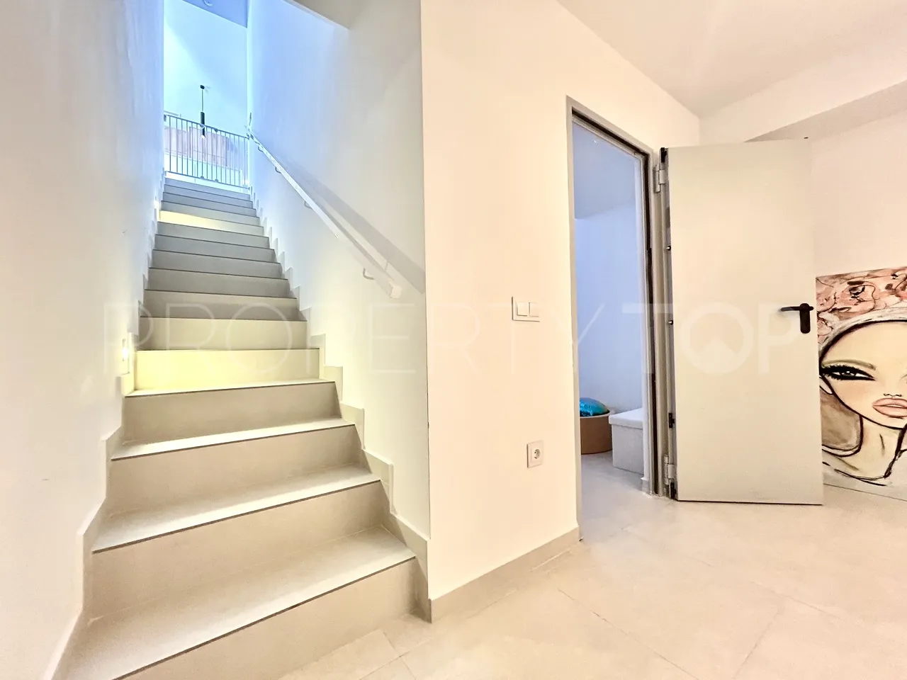 For sale villa in Rioja with 4 bedrooms