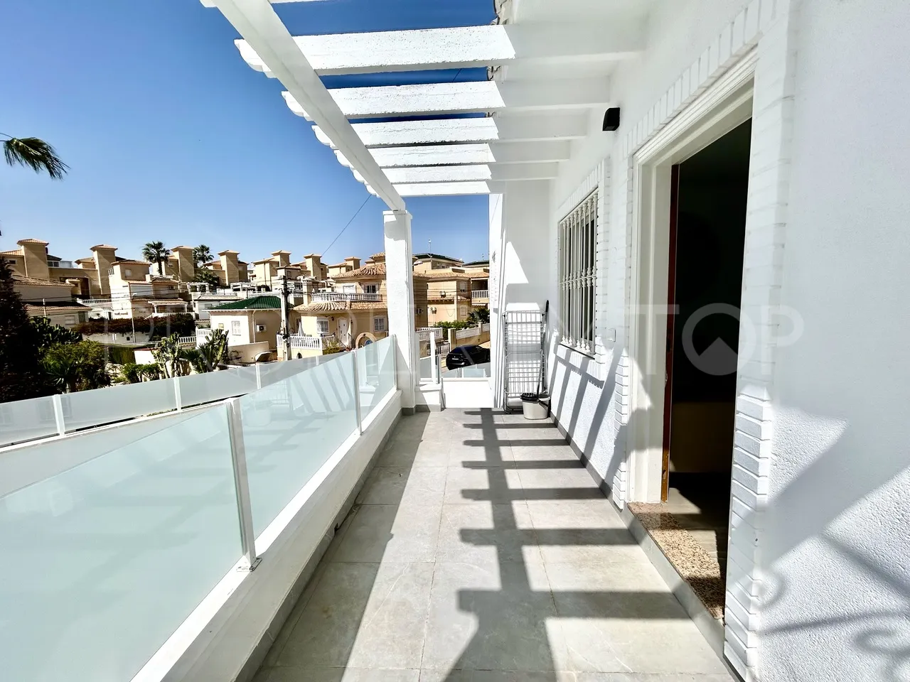 For sale Rioja villa with 5 bedrooms