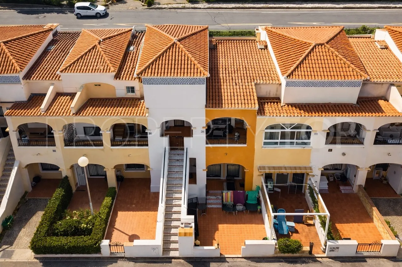 Buy 2 bedrooms apartment in Los Altos de Marbella