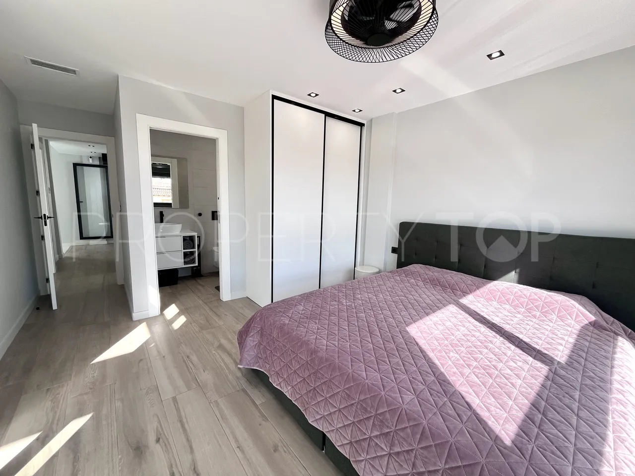 Villa en venta en Punta Prima