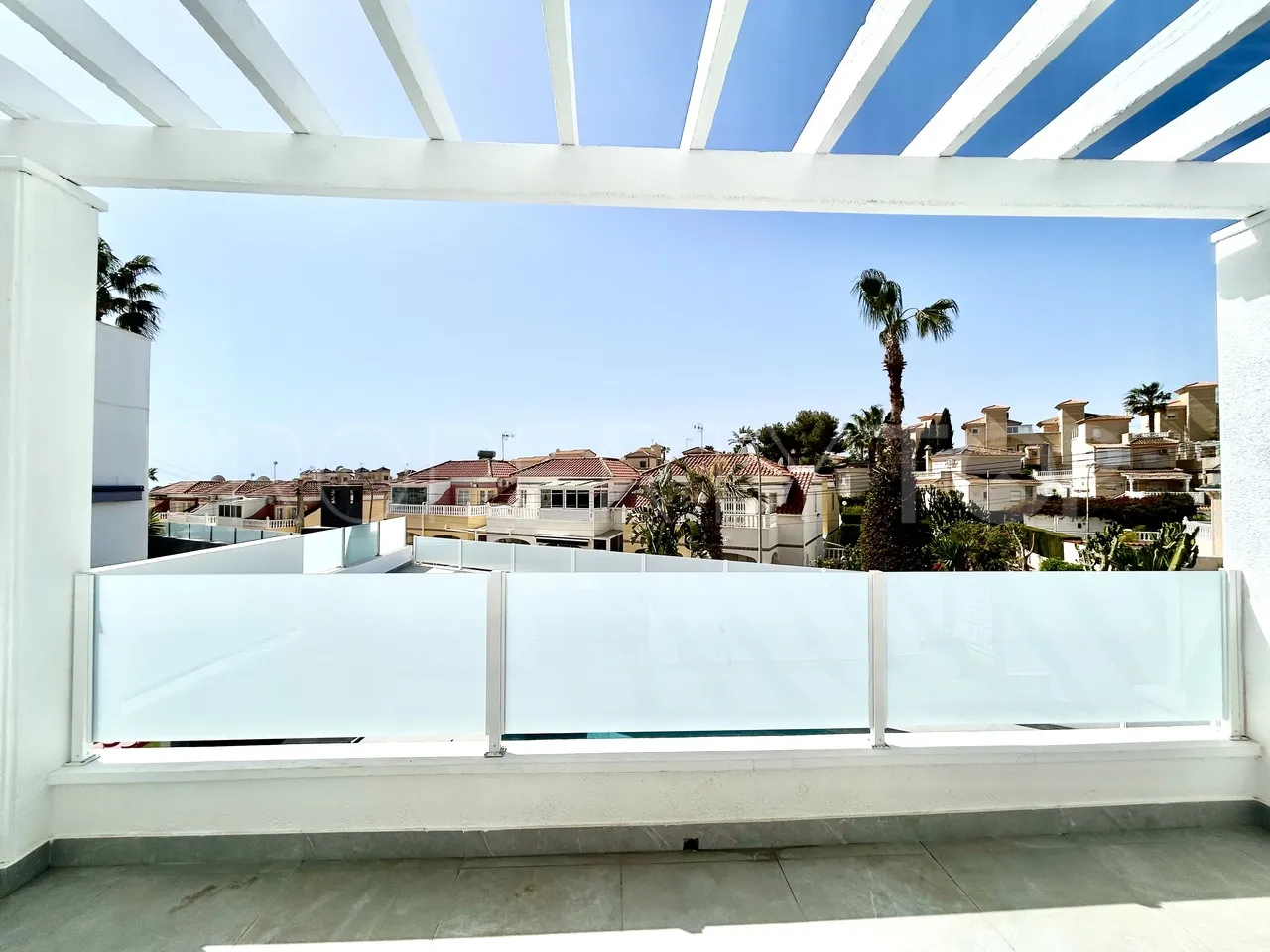 For sale Rioja villa with 5 bedrooms