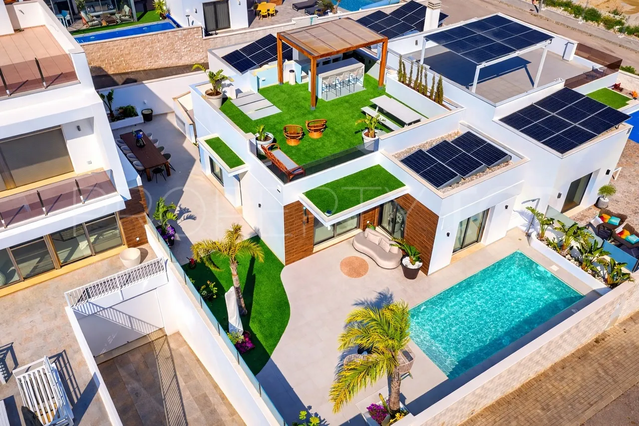 For sale villa in Rioja with 4 bedrooms