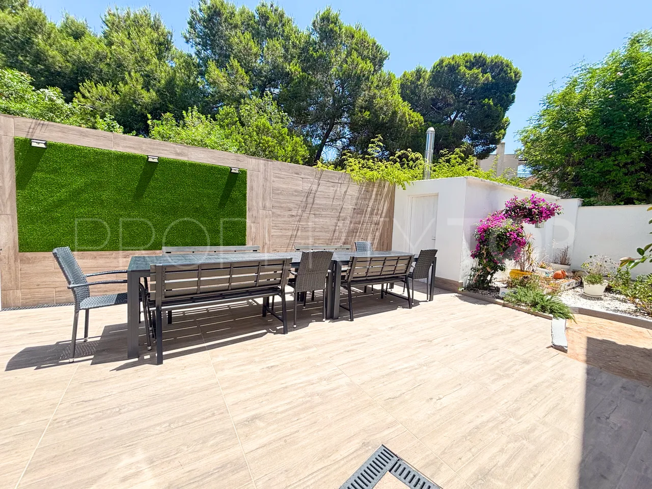 Villa a la venta de 7 dormitorios en Villamartin