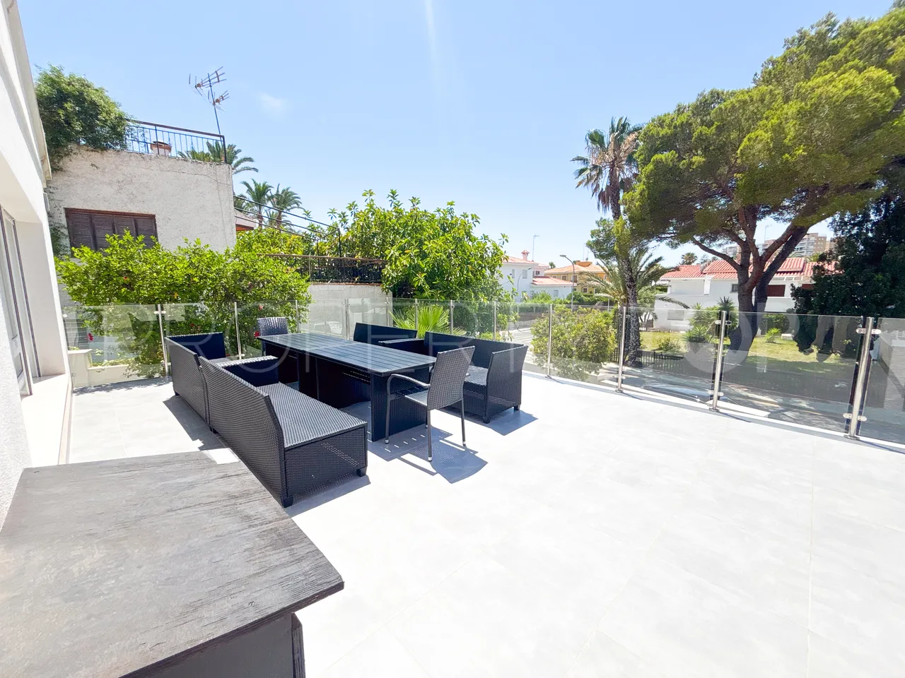 Villa a la venta de 7 dormitorios en Villamartin