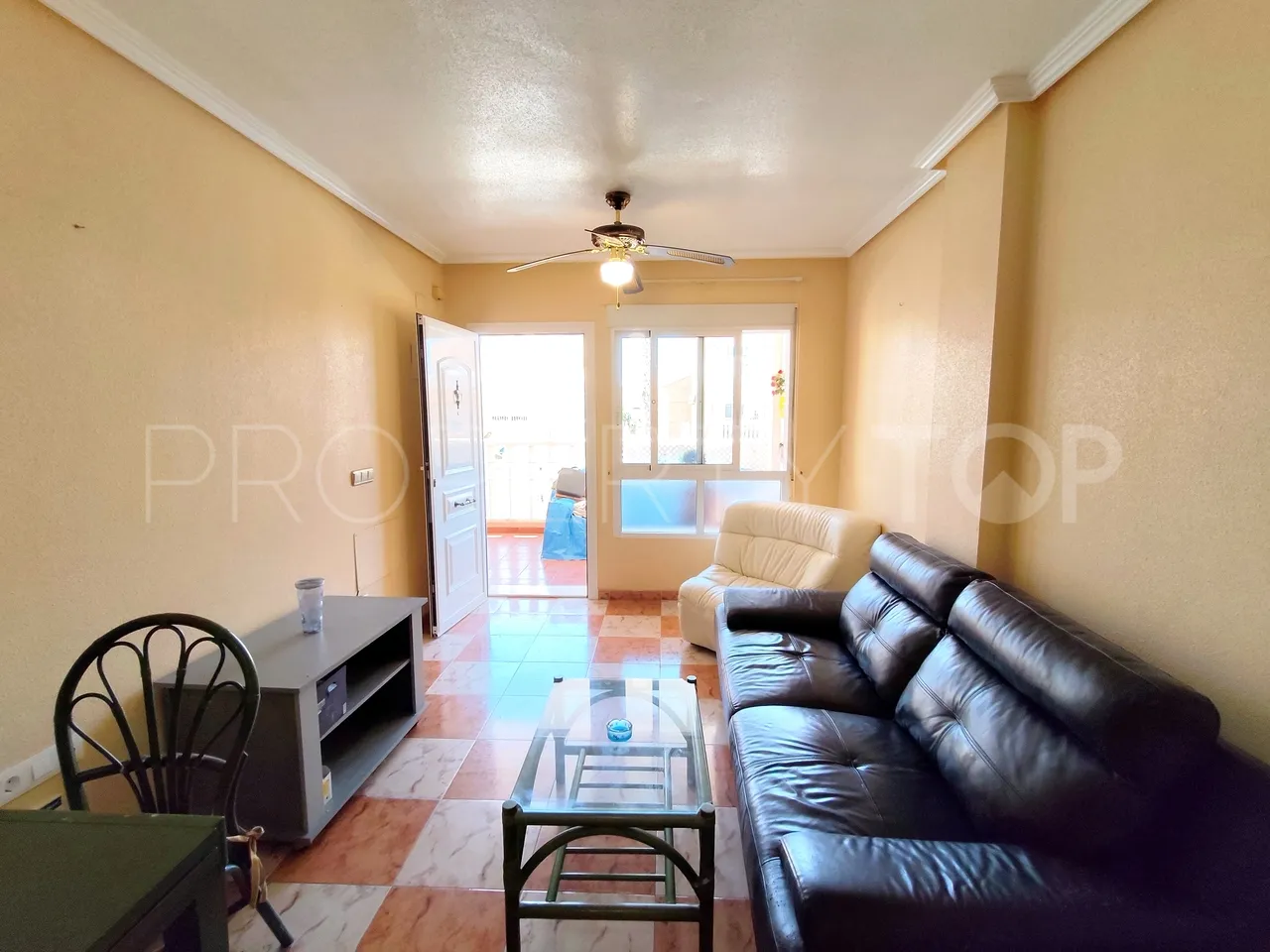 Se vende apartamento de 2 dormitorios en Rioja