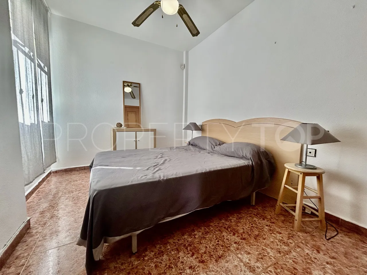 Buy 2 bedrooms apartment in Los Altos de Marbella