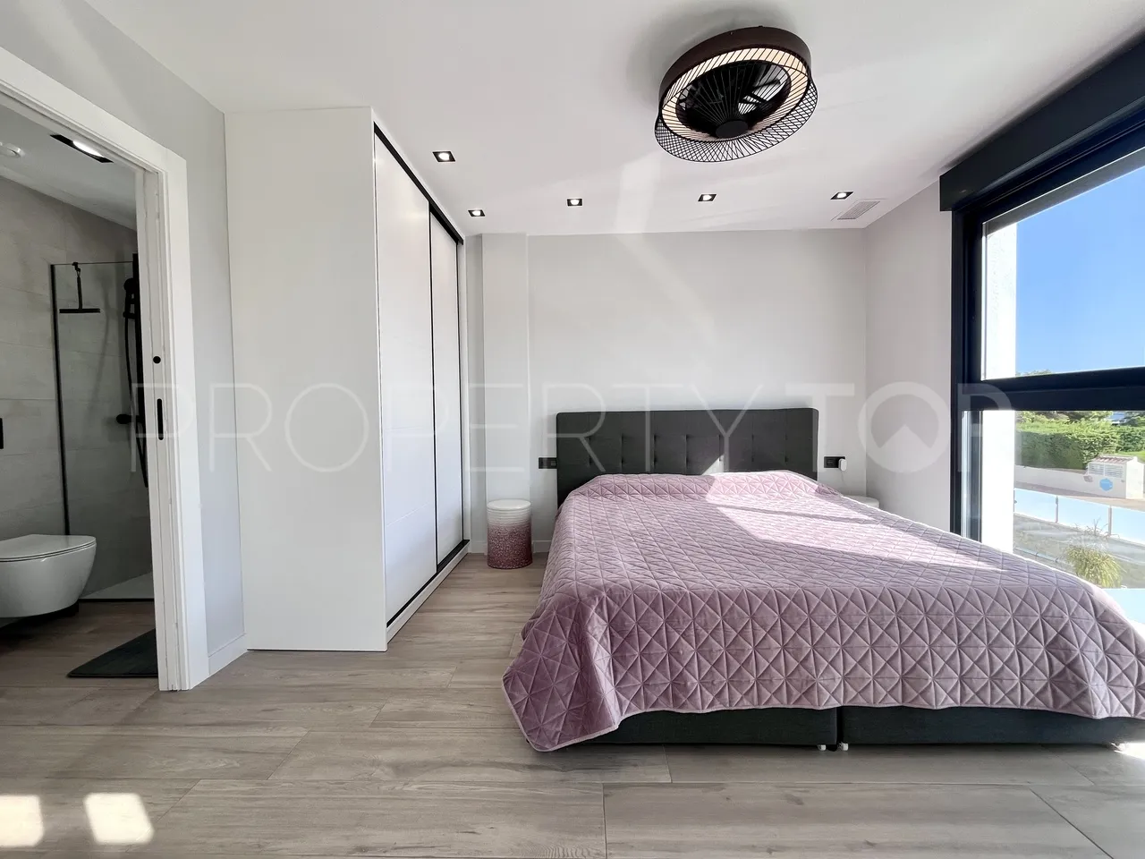 Villa en venta en Punta Prima