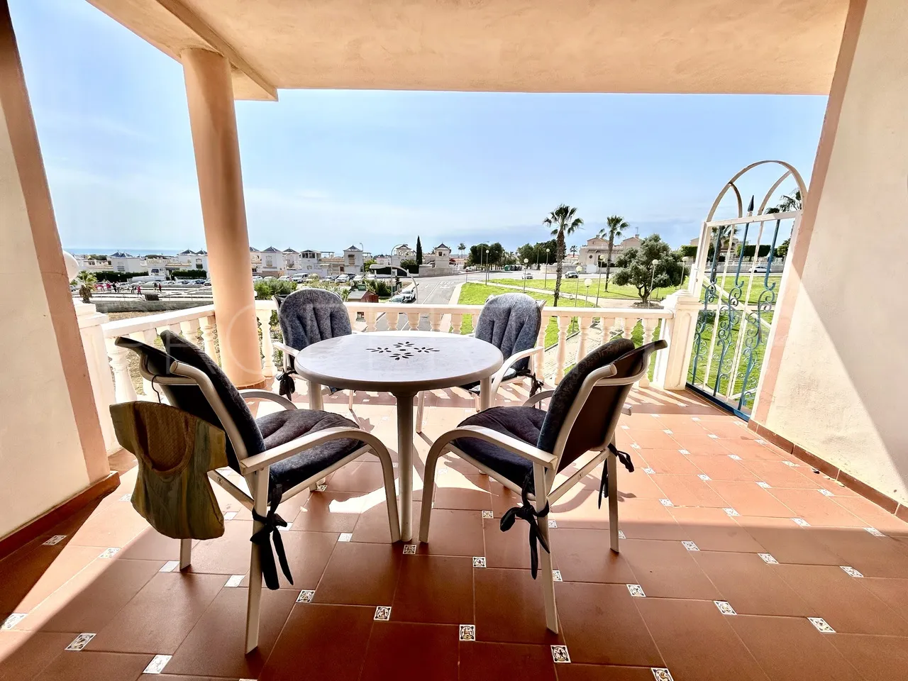 Apartment with 2 bedrooms for sale in Los Altos de Marbella