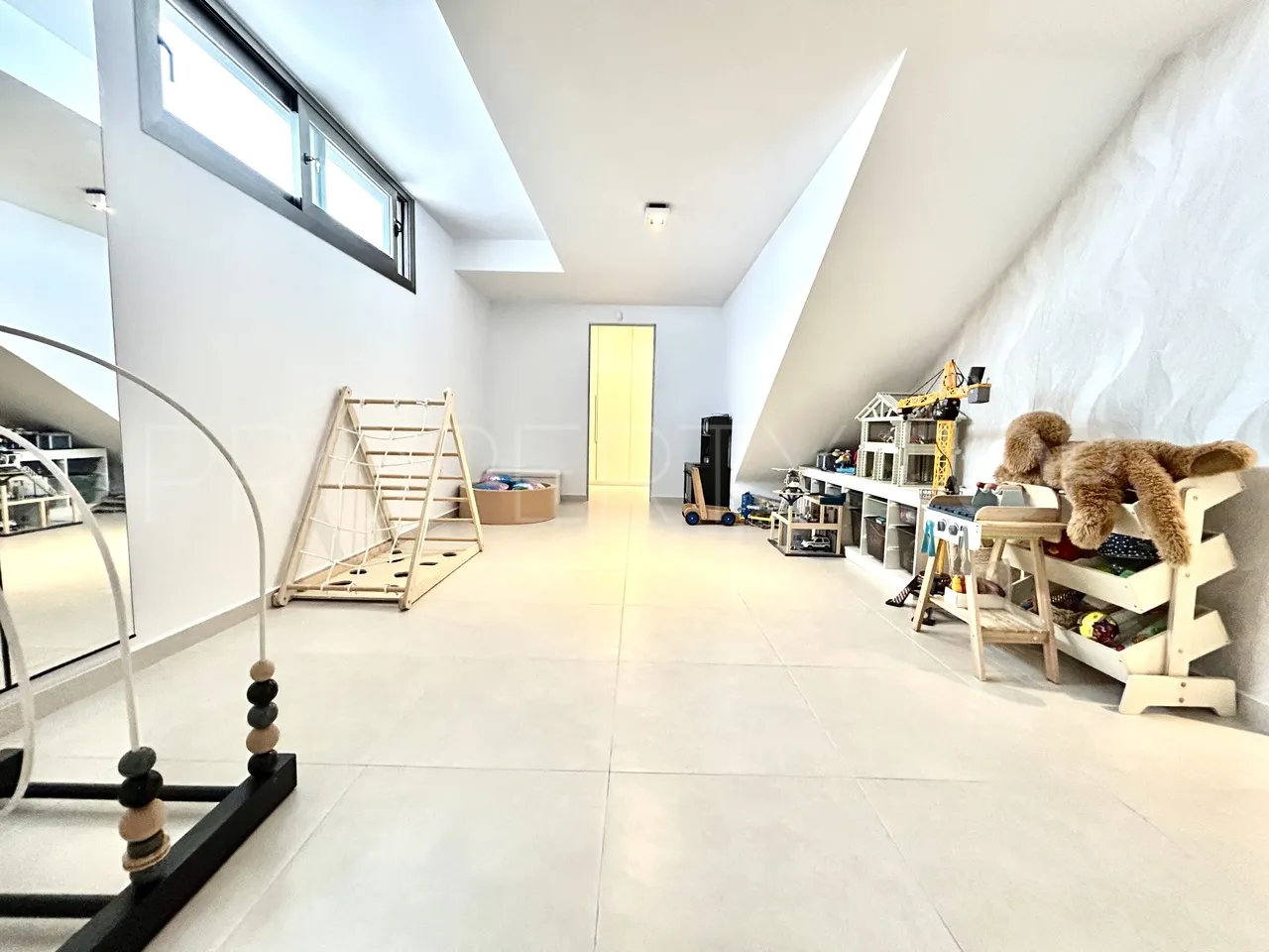 For sale villa in Rioja with 4 bedrooms