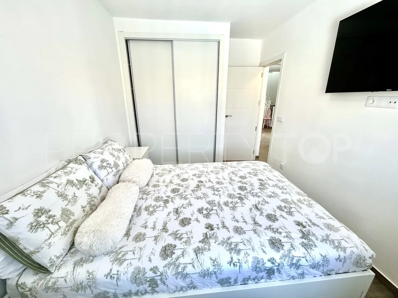 For sale Rioja villa with 5 bedrooms