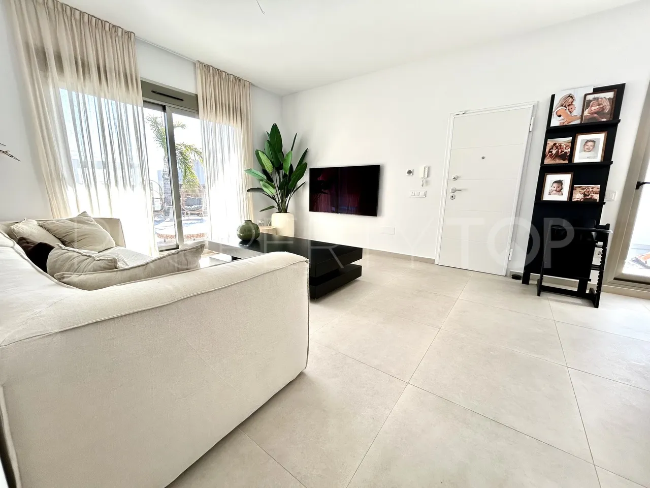 For sale villa in Rioja with 4 bedrooms