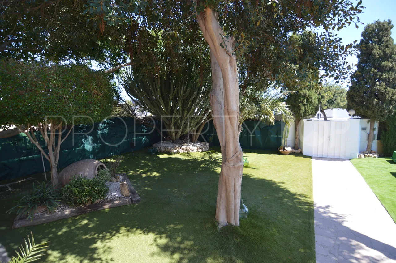 Comprar villa en Torrevieja