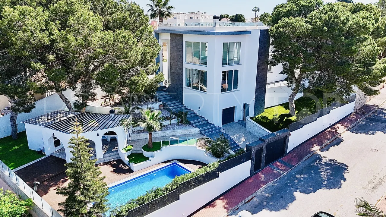 For sale Los Balcones 6 bedrooms villa