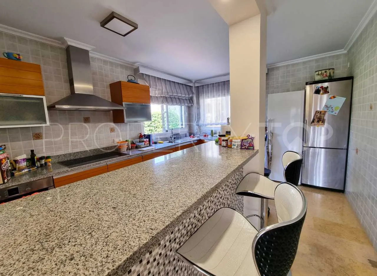 Se vende villa de 5 dormitorios en La Mata
