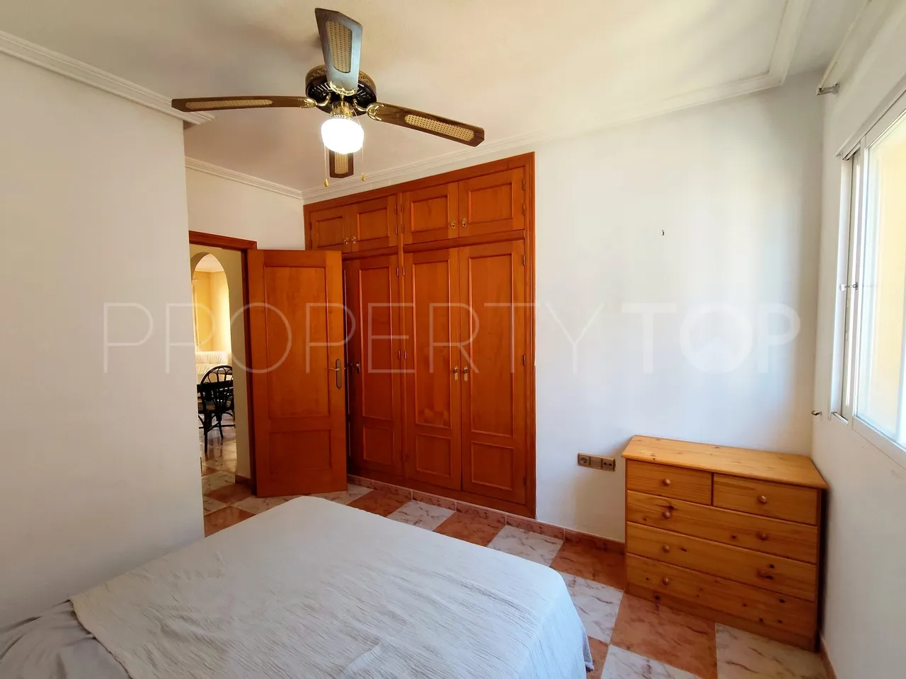 Se vende apartamento de 2 dormitorios en Rioja