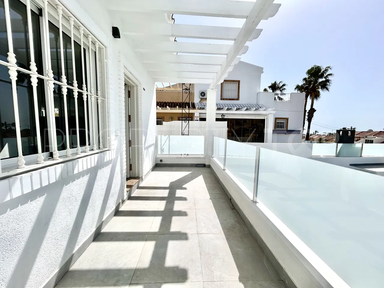 For sale Rioja villa with 5 bedrooms
