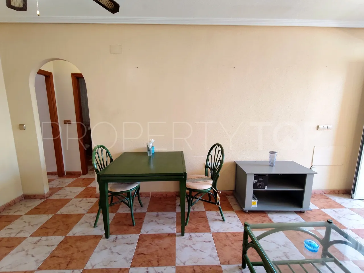Se vende apartamento de 2 dormitorios en Rioja