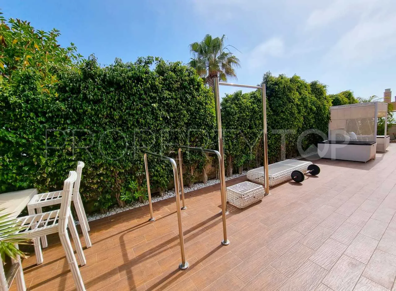 Se vende villa de 5 dormitorios en La Mata